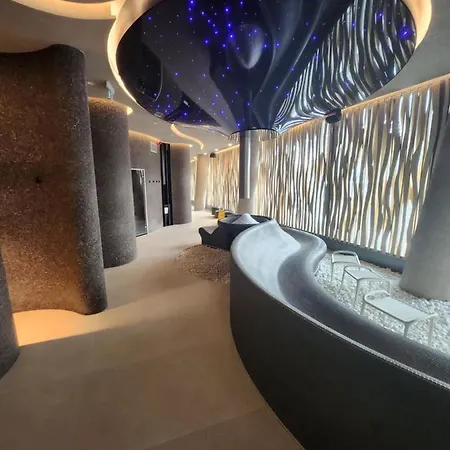 Privilege * 米兹多洛杰