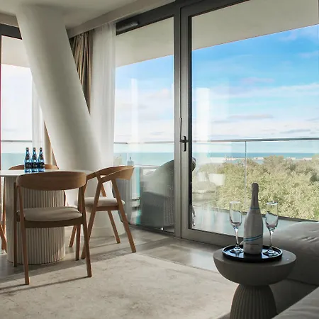 Privilege Apartment *