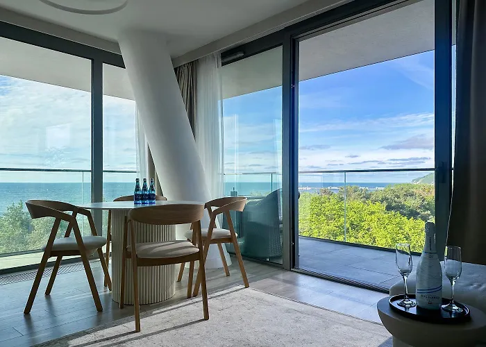 Privilege Apartment *